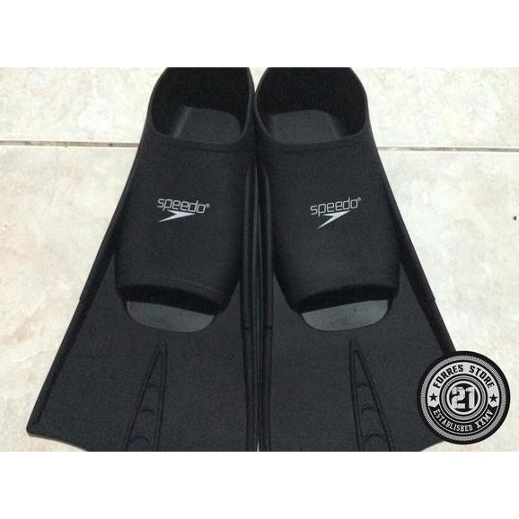Sepatu Renang Merk Speedo bisa di pakai untuk renang, snorkeling