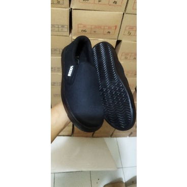 Sepatu slip on Hitam polos Sepatu pria Vans Hitam polos slip on