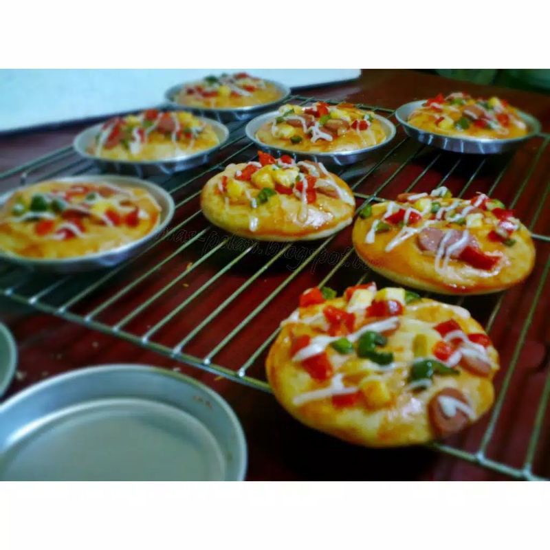 1lusin (12pcs) Cetakan pizza mini / loyang pizza mini / cetakan kue batik ukuran 8cm 10cm 12cm 14cm 16 cm