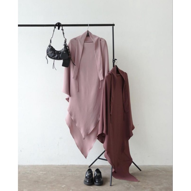 FK LONG TRIANGLE DUSTY PINK ALJENNA