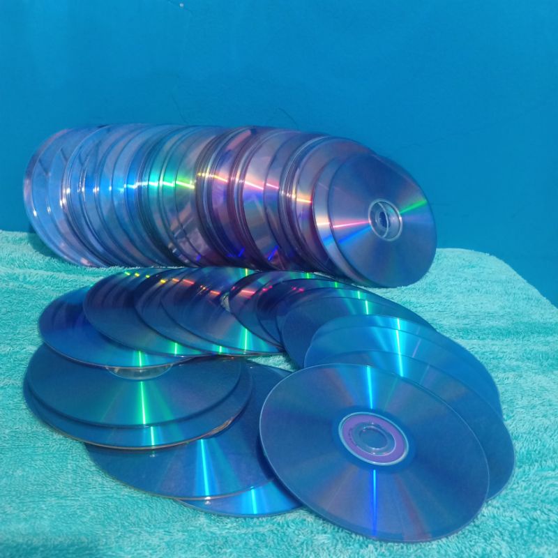 Keping CD bekas mulus untuk kerajinan tangan bisa request warna