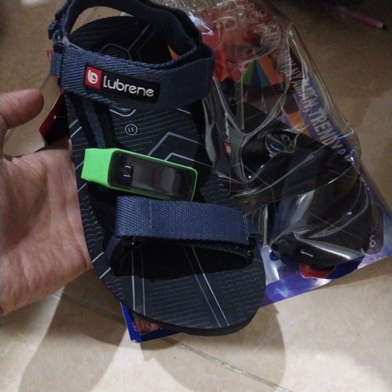 SANDAL GUNUNG ANAK LUBRENE BERHADIAH JAM TANGAN DIGITAL