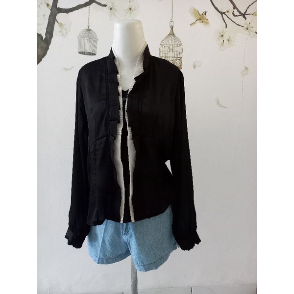 Blouse Sifon Hitam List Putih