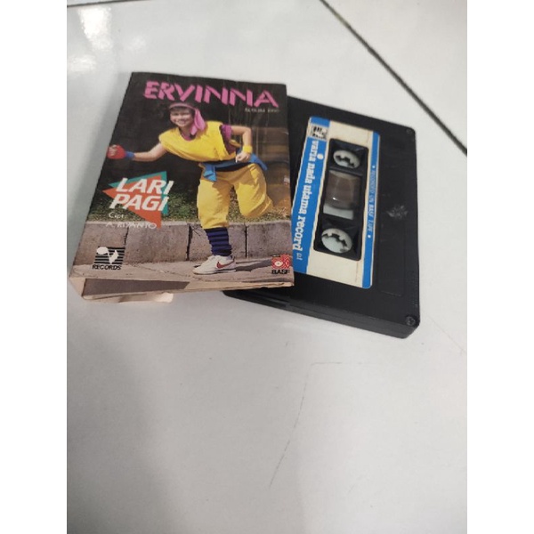 kaset pita ervinna / lari pagi