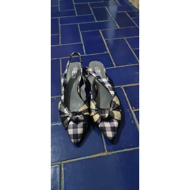 flatshoes hak pendek merk gosh