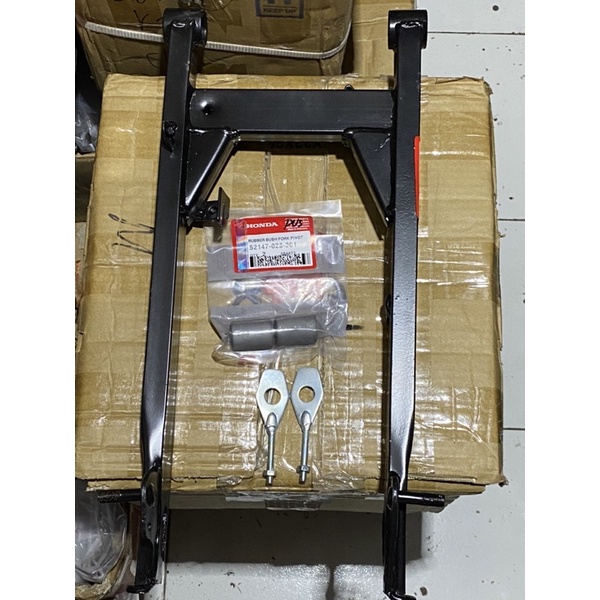SASIS SWING ARM LENGAN AYUN SUPRA X 125 LAMA SUPRA X 125 TROMOL