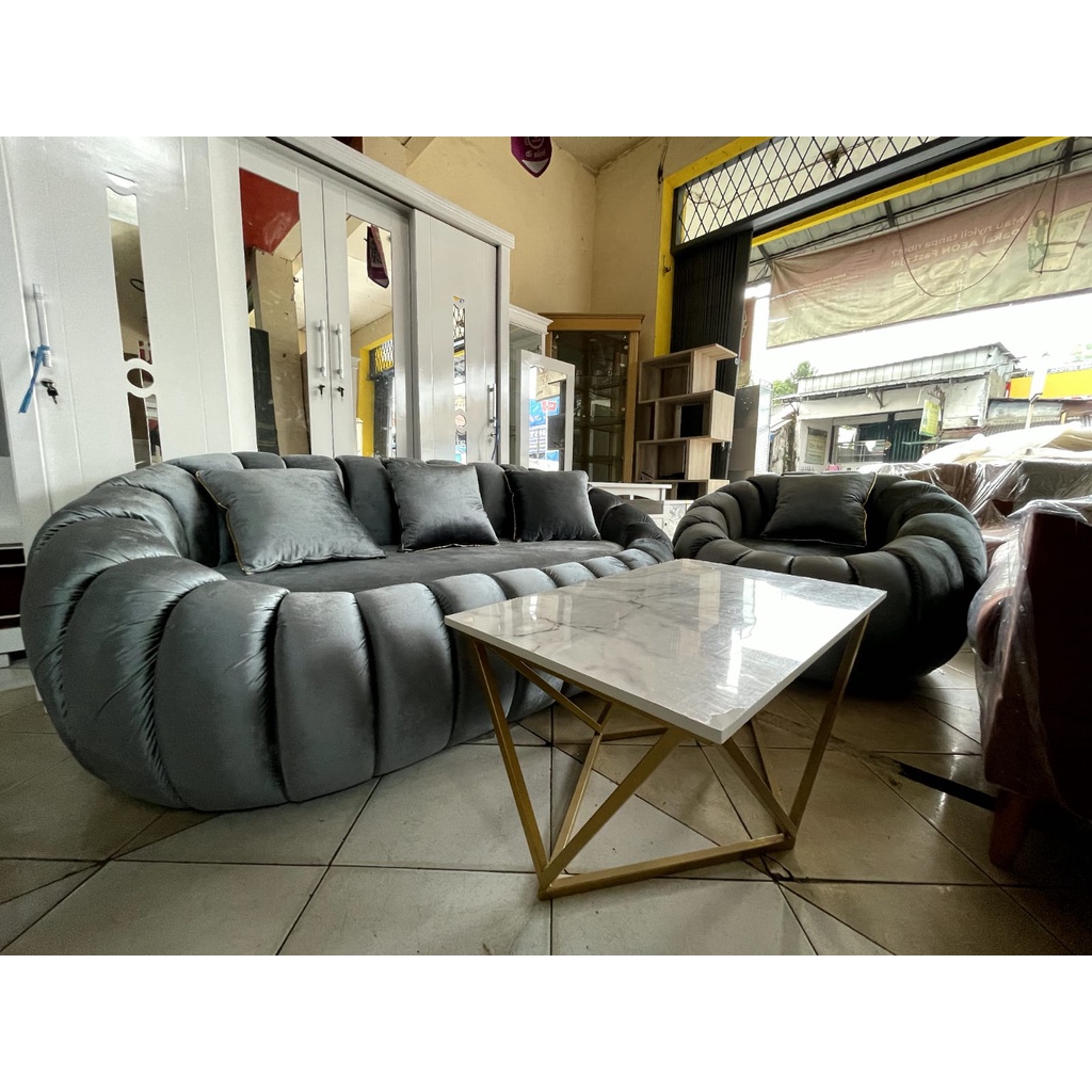 Sofa Bubble 31 + meja besi HPL