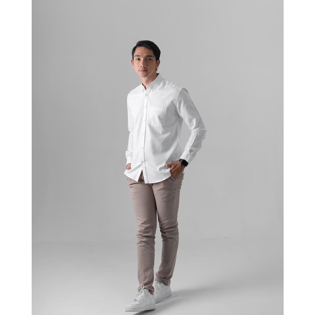 kemeja pria putih lengan panjang kemeja polos putih lengan panjang/kemeja putih polos lengan panjang/ kemeja pria /kemeja kerja/kemeja pria putih/kemeja kerja/baju kemeja kasual polos/kemeja hitam slimfit/kemeja katun/kemeja putih pria