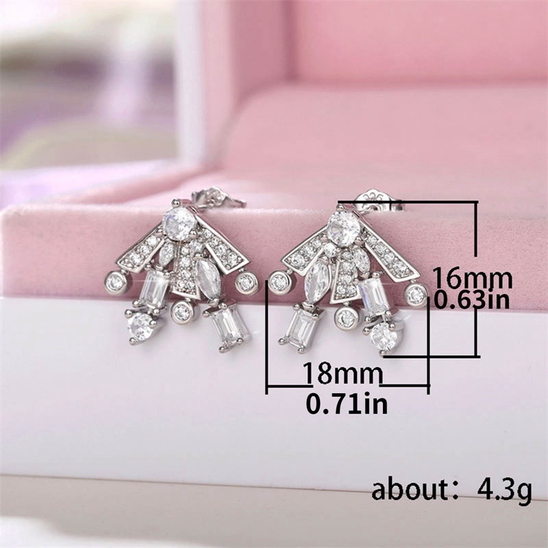 Fancyqube Modern Berbentuk Kipas Stud Anting-Anting Wanita Mewah Inlay Sparkling Cubic Zirconia Kristal Pengantin Pernikahan Anting Perhiasan Fashion