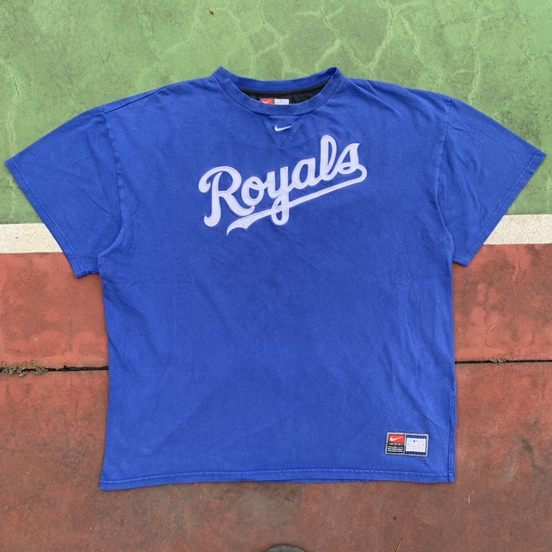 VINTAGE TSHIRT NIKEXMLB KC ROYALS CENTER 90s