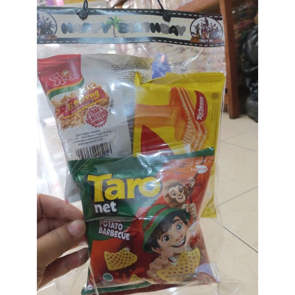 

bingkisan ulangtahun anak kemas bungkus snacy