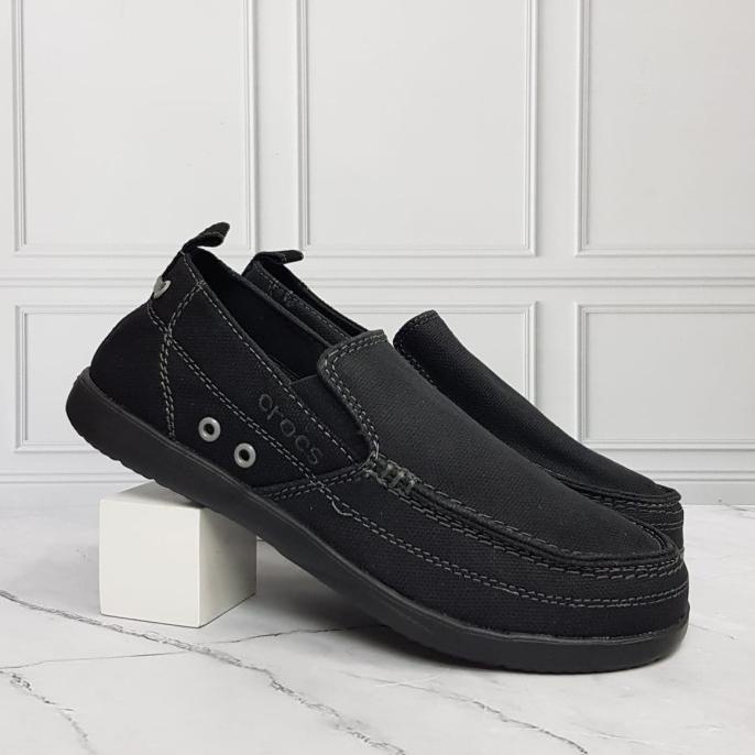 crocs walumen/sepatu pria/slip on pria