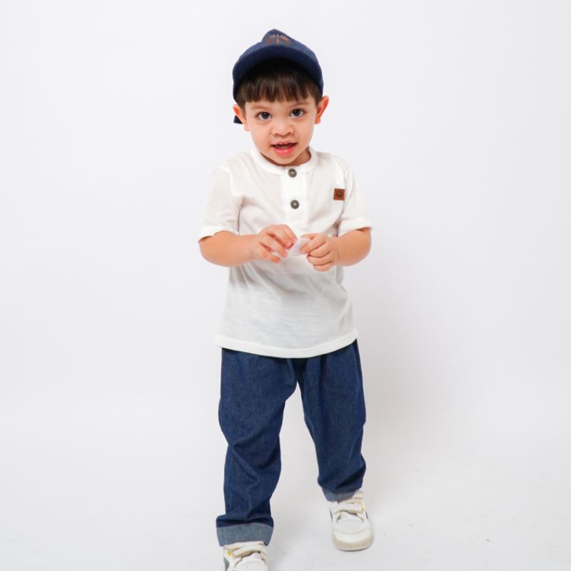 AVERY SHORT &amp; LONG T-SHIRT ANAK 1234 TAHUN KAOS DISTRO POLOS ADEM LEMBUT BRANDED MURAH SIMPEL