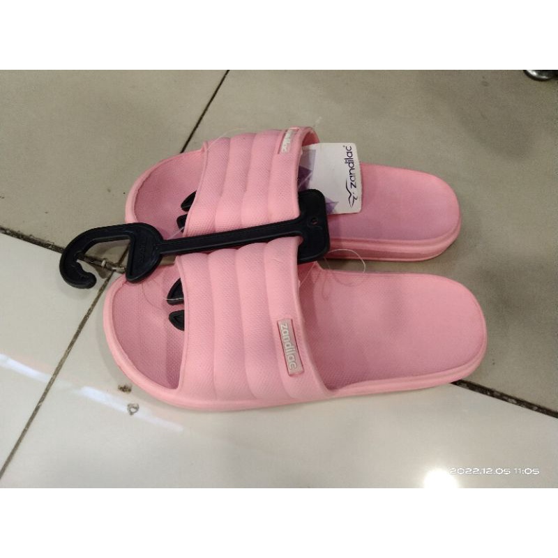 SANDAL SELOP ZANDILAC TERBARU PEREMPUAN
