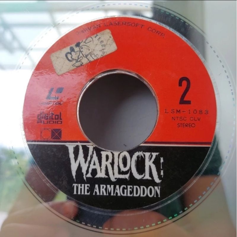Piringan Laser disc Warlock The Armageddon