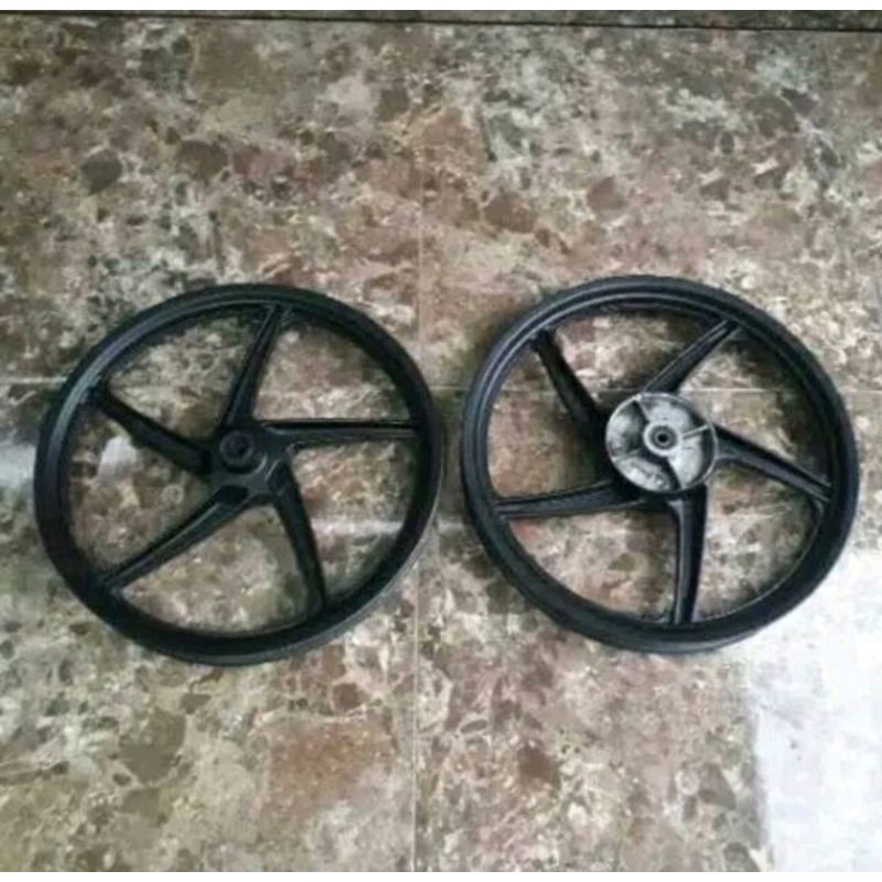 velg  Resing Honda Revo absolute