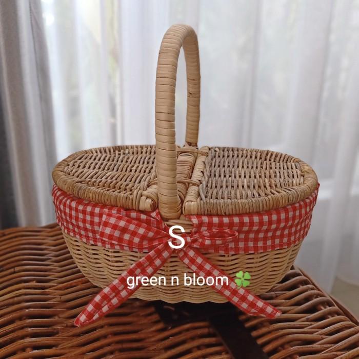 

Keranjang Piknik Rotan Oval Parcel Hampers Buah Kue Kering 052