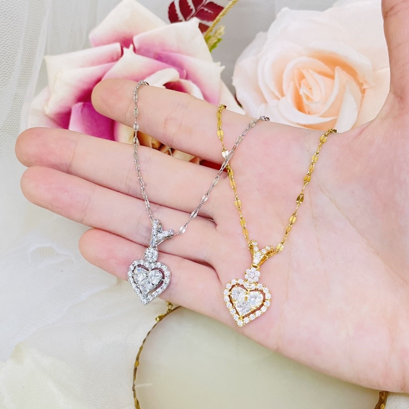 Kalung titanium love permata elegan wanita