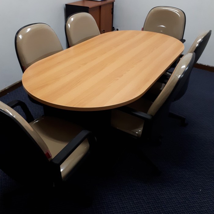 

MEJA MEETING UNO OVAL UK. 180X90 / MEJA RAPAT / UCT 1734