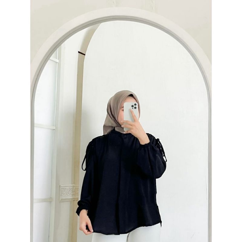 BLOUSE LENGAN SERUT CRINCLE- GAVI LENGAN SERUT CRINCLE BLOUSE