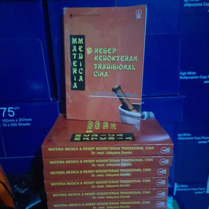 Materia Medica Dan & Resep Kedokteran Cina By Udayana Gendo