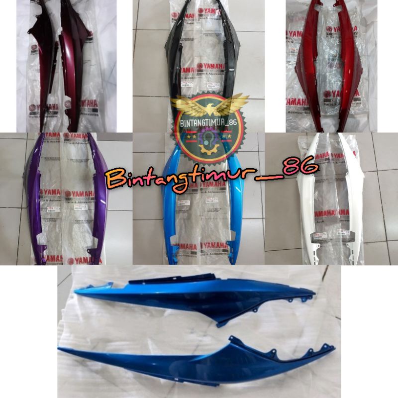 COVER BODY BELAKANG XEON KARBU XEON RC XEON GT125 KANAN KIRI ORIGINAL YAMAHA (44D)
