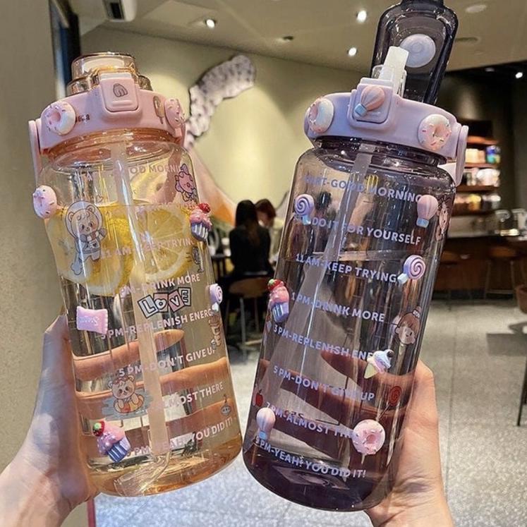 G45N Botol Minum Viral Jumbo 2 LITER Motivasi Sticker 2D 3D Penanda waktu Tritan Quifit Handle BENIN