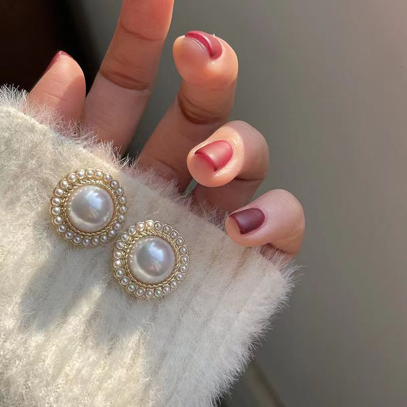 YEEZII Retro Anting Tusuk Mutiara Untuk Wanita Perhiasan Aksesoris Anting Emas Elegan