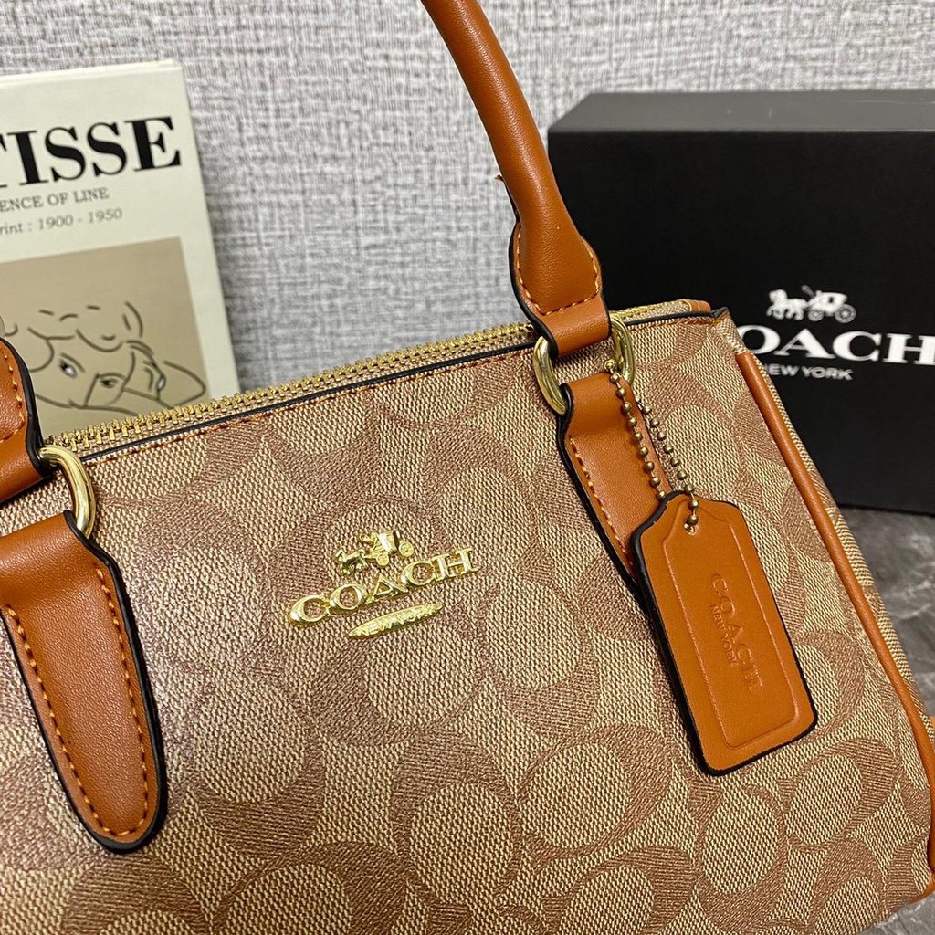 Co@ch Christie Carryall In Crossgrain Leather 1538 (FreeKantongKain+Bubble Wrap)