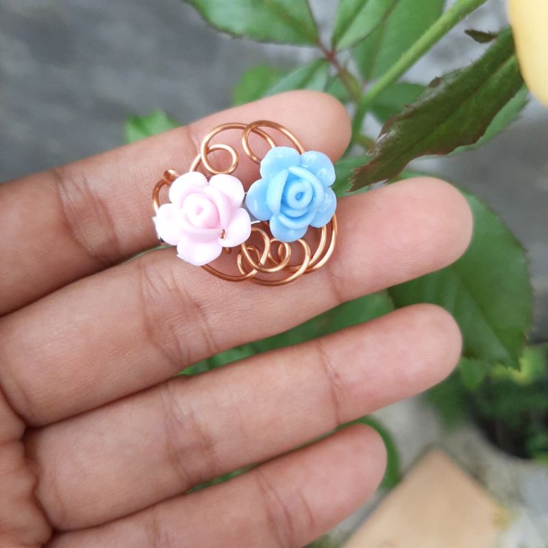 Bros Mawar kecil, peniti mini tembaga, bros akrilik, bros mawar, bros bunga, bros wire, bros dagu mi