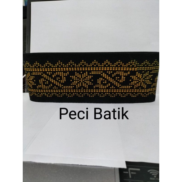 Peci hitam / Peci Batik