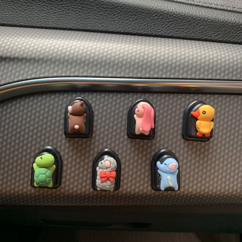 [Harga Grosir] Kartun Hewan Lucu Car Hook Car Seat Headrest Hooks Car Self Adhesive Tote Bags Kait Gantung Kait Dekorasi Interior Otomotif Kait Penyimpanan Mini Turtle Rabbit