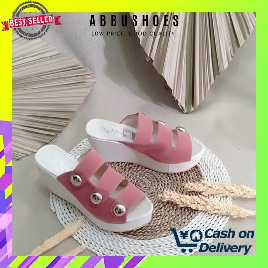 Zavatu Sandal Wedges Wanita Kulit Model Hak Wedges Tipe Lcu 132 By Blackkelly Warna Cream Ukuran 36 