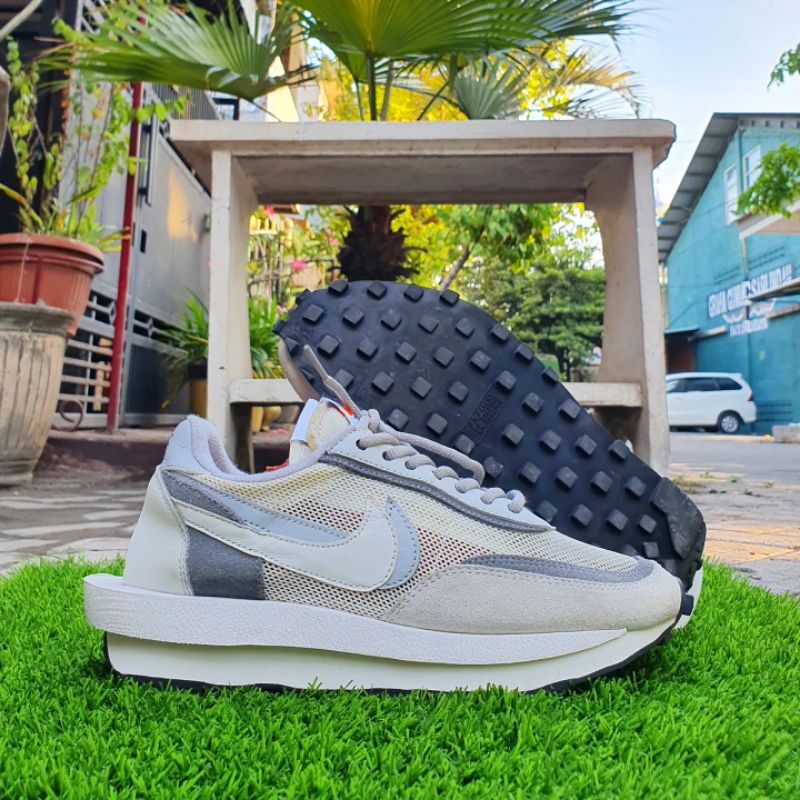 PRELOVED Sacai waffle size 38