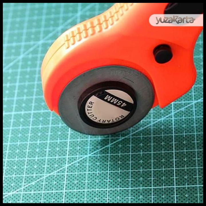 

Cutter Alat Pemotong Rotary Roller Blade Pisau Bulat Putar Knife Cuter