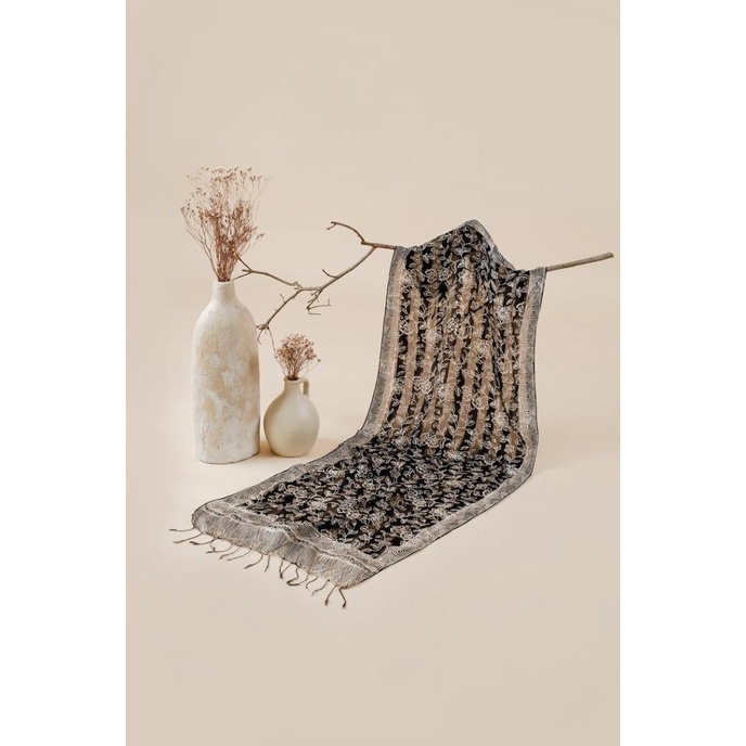Syal Batik Sutra Black 01