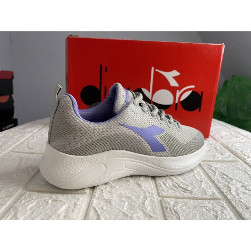 Sepatu Running Diadora Fore F