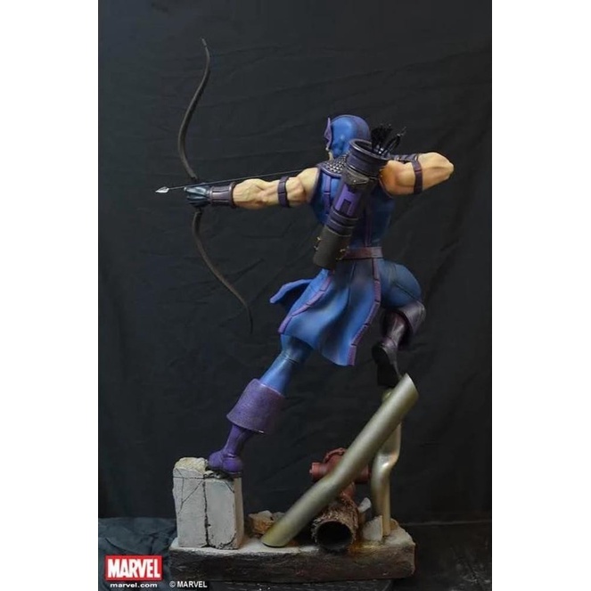 Statue XM Studios 1/4 Hawkeye (Comic Version) BIB