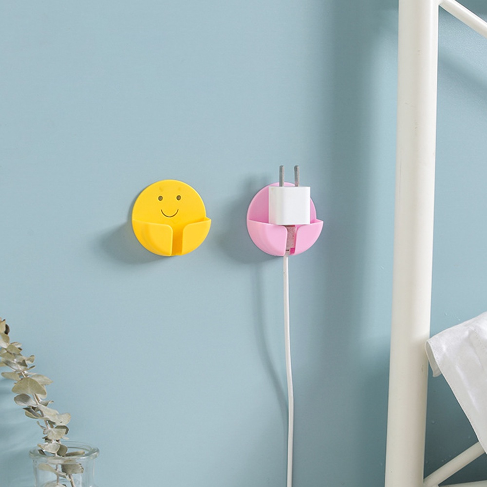 Hemat Tempat Serba Serbi Organizer Alat Telepon Charger Memperbaiki Rak Self Adhesive Power Plug Holder Kait Smiley Bulat Bebas Pukulan Untuk Kamar Mandi Dapur Kantor