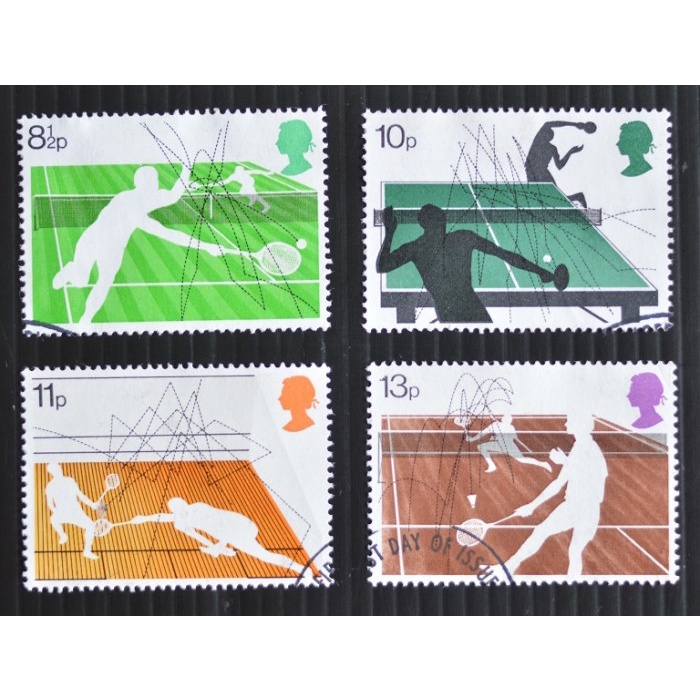 

✨NEW✨ - PERANGKO GREAT BRITAIN 1977 - RACKET SPORT - 4V - USED.