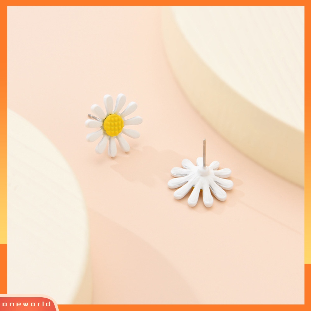 [WONE] Elegan Wanita Kecil Resin Marguerite Ear Stud Earrings Tindik Perhiasan Hadiah