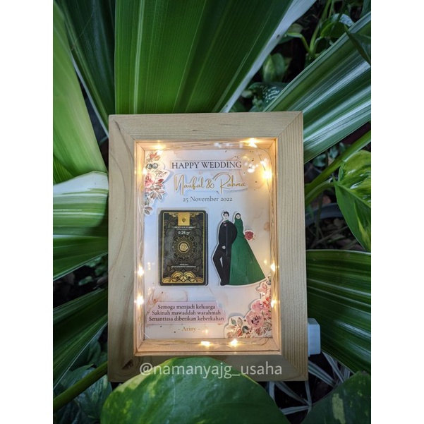 FRAME WISUDA GRADUATION 3D