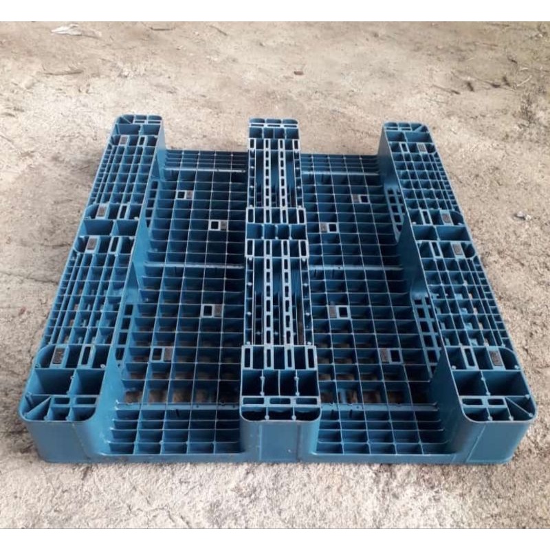 Pallet plastik tipe M,bekas berkwalitas UK 115x80x15 max 1 ton