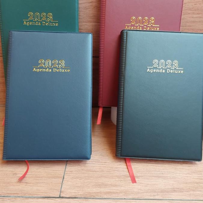 

AGENDA DELUXE HVS PUTIH