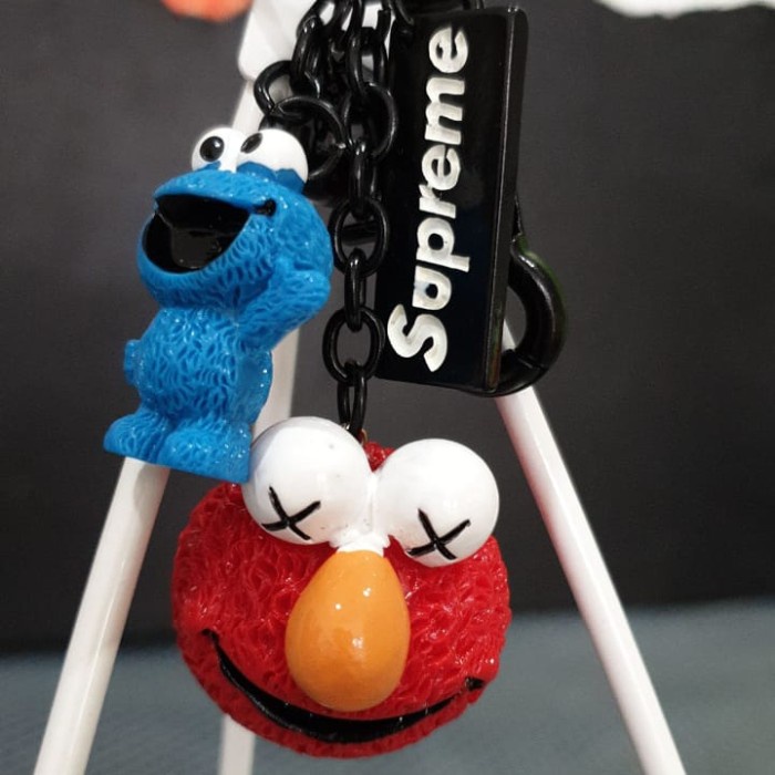

PUPPY AND ELMO KEYCHAIN