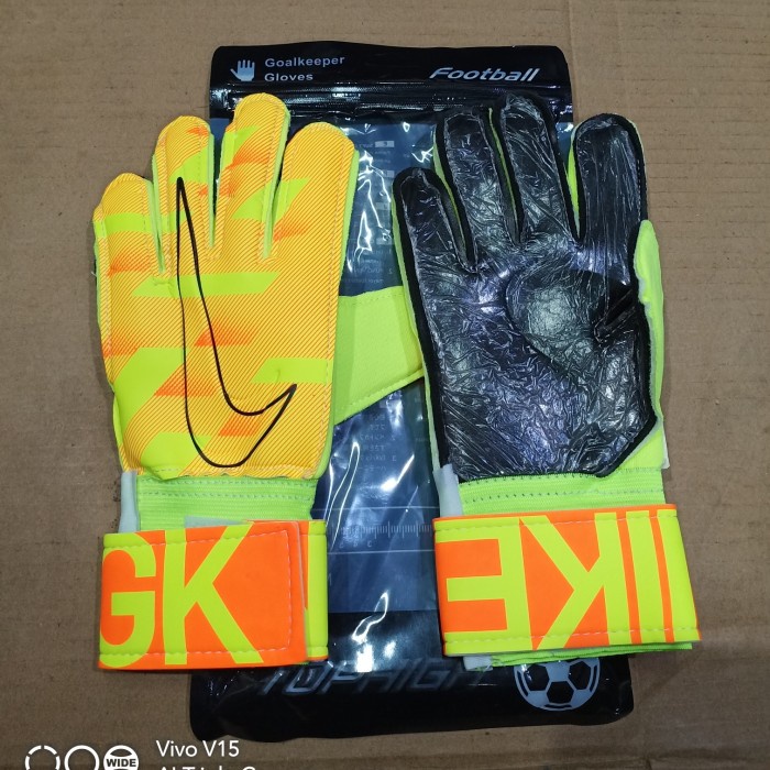 Sarung Tangan Kiper Tulang Anak Nike Ngk01