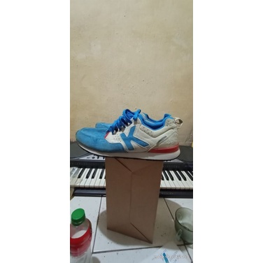 sepatu kappa