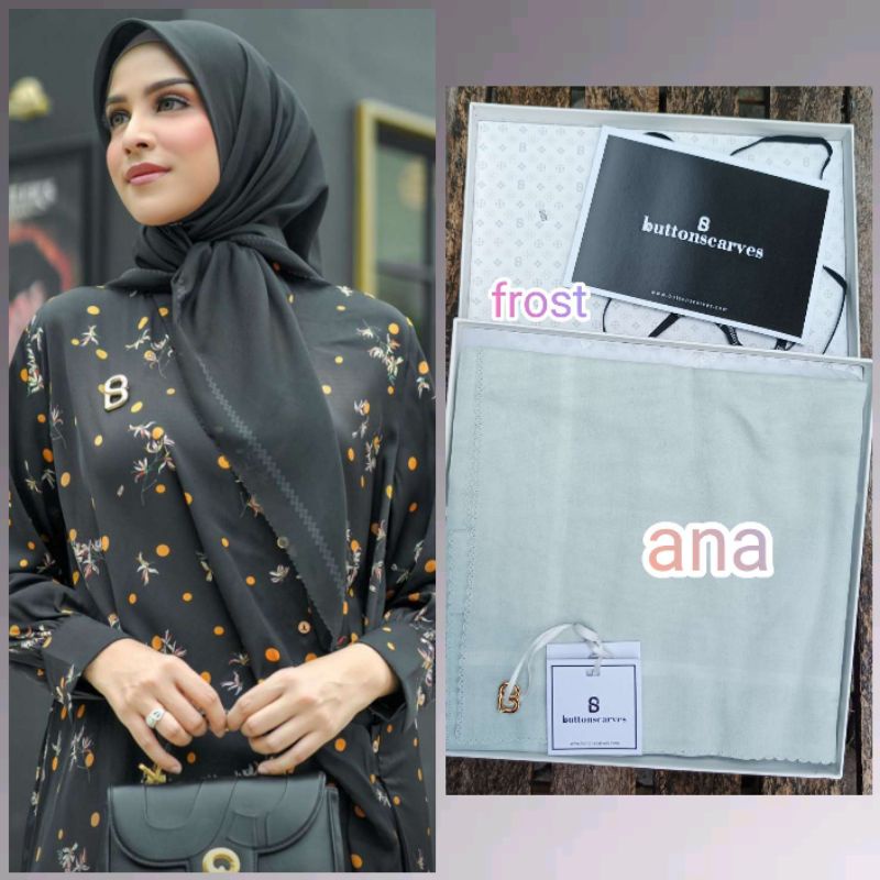 New Today's Scarf - JET BLACK by Buttonscarves bundling New Basic Voal - FROST by Buttonscarves