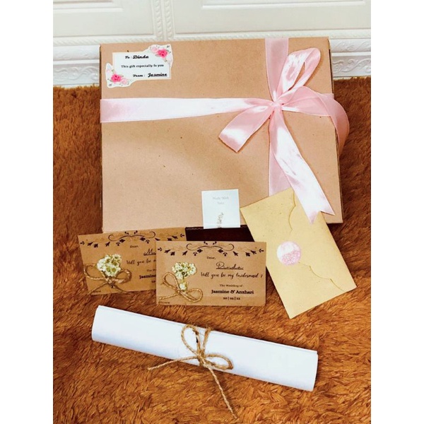 

Box Bridesmaid / Kotak Bridesmaid / Box Bridesmaid Costume