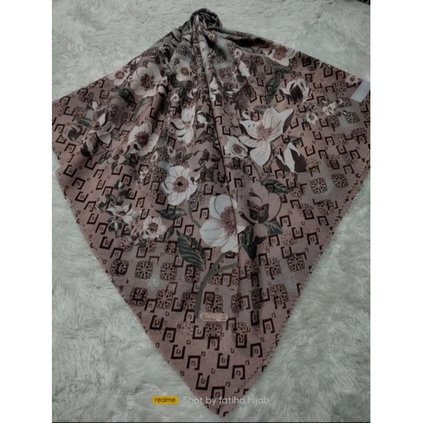 Hijab motif by fatiha